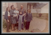 La famille Goursillaud en 1972 (le bébé, c'est Atila)