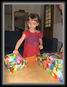 04/11/2007 : Mais quels sont tous ces cadeaux ? Serait-ce mon anniversaire ?