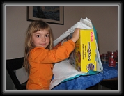 11/11/2007 : Mais qu'est-ce donc ce gros cadeau de James & Sandrine ?