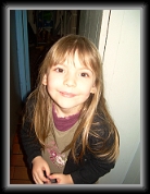 31/12/2007 : Manon est prête à faire la fête ;-)