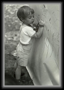 Photo prise à l'école... Apprentissage de graffitis sur les murs